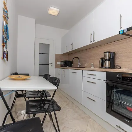 Vivien Apartment *