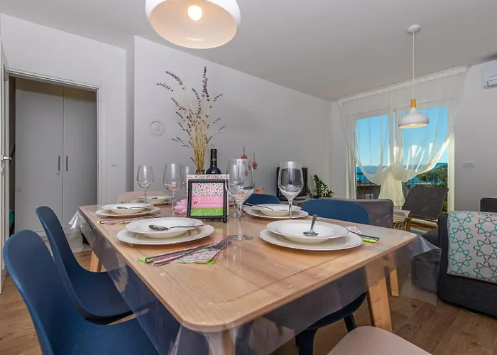 Vivien Apartment *
