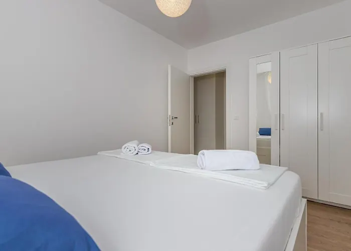 Vivien Apartment *